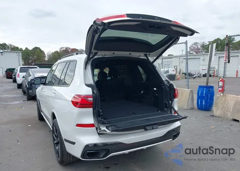 2021 BMW X7 xDrive40I z USA, uszkodzony, nr VIN 5UXCW2C08M9F89787